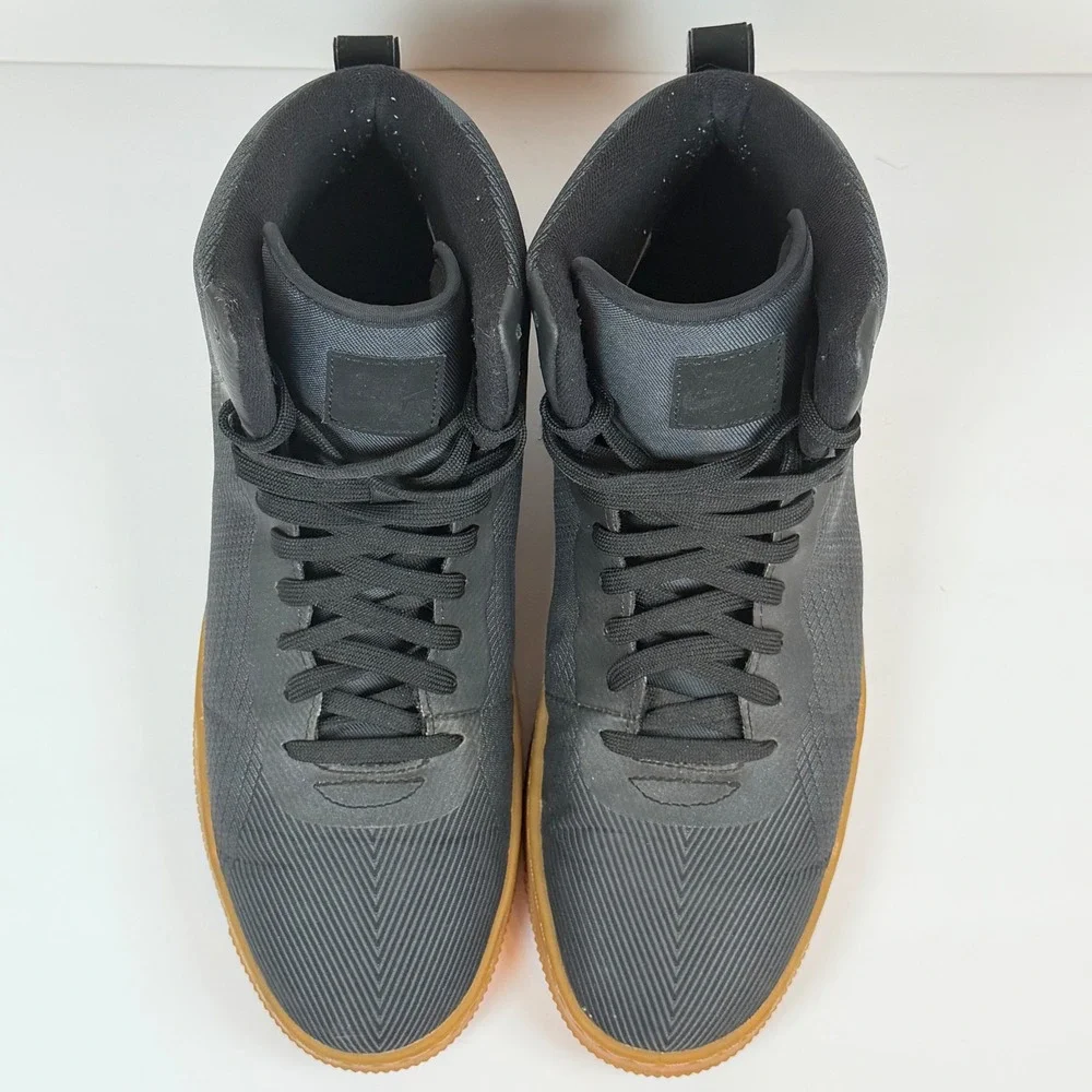 Nike please see